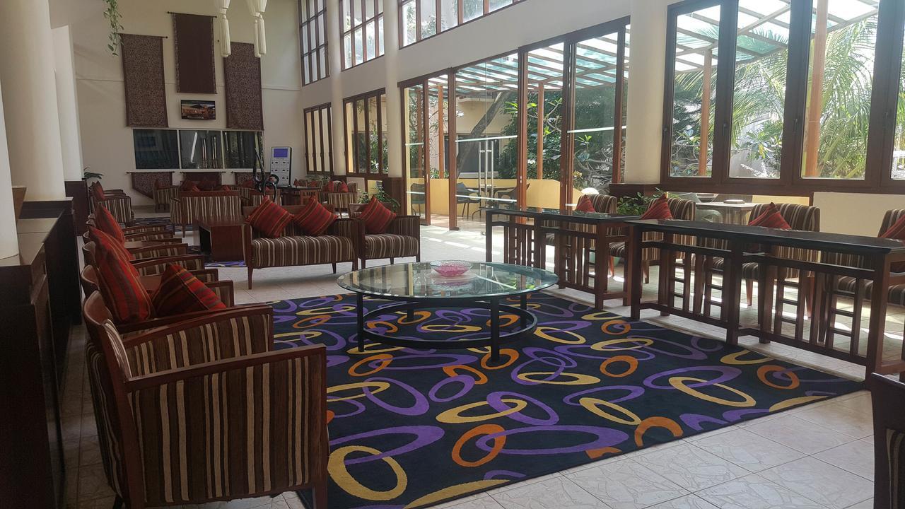 Hulhule Island Hotel Μαλέ Εξωτερικό φωτογραφία
