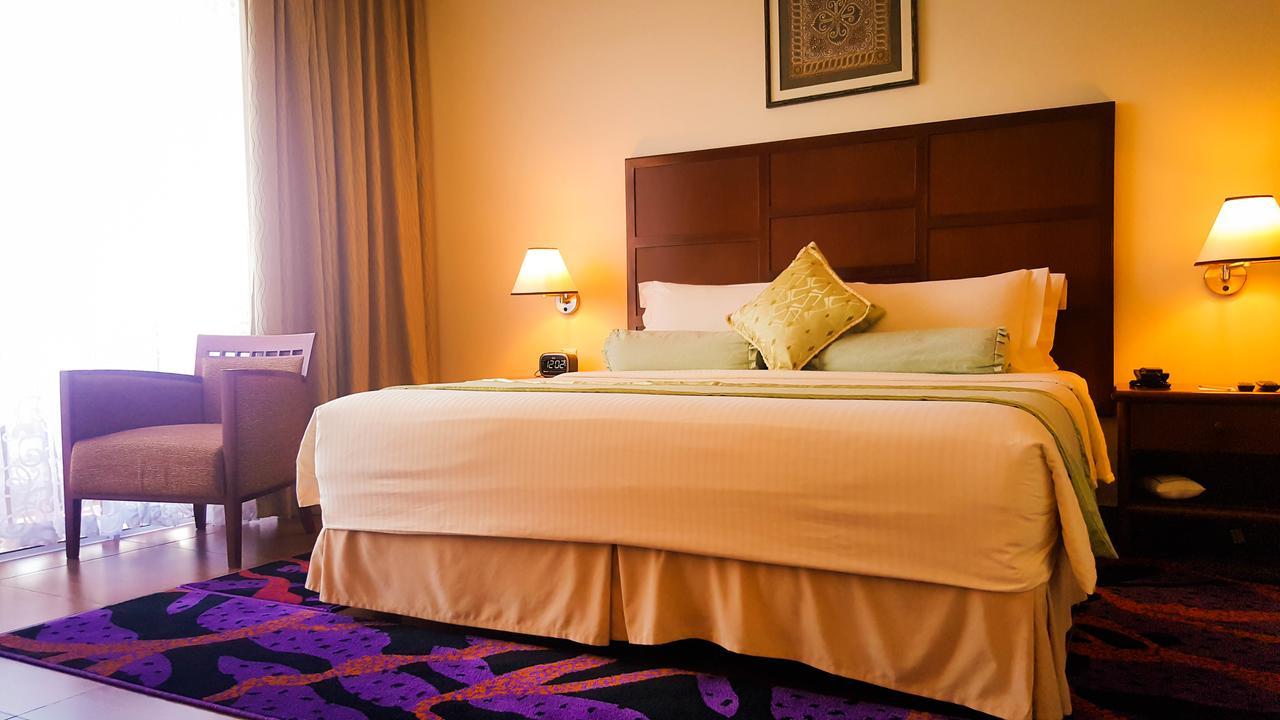 Hulhule Island Hotel Μαλέ Εξωτερικό φωτογραφία