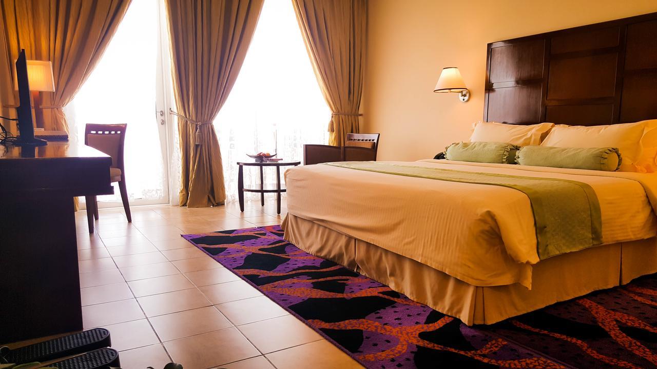 Hulhule Island Hotel Μαλέ Εξωτερικό φωτογραφία