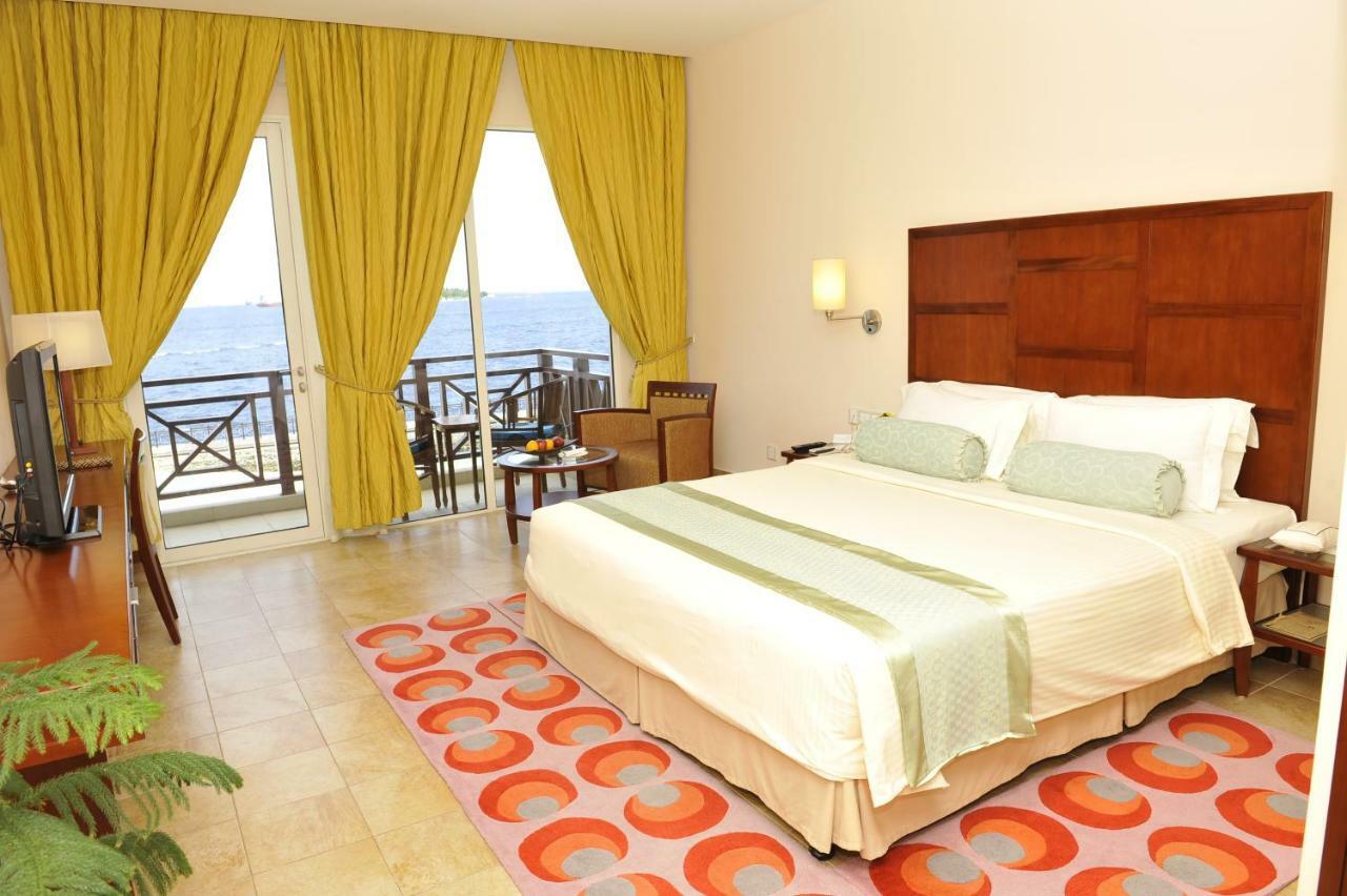 Hulhule Island Hotel Μαλέ Εξωτερικό φωτογραφία